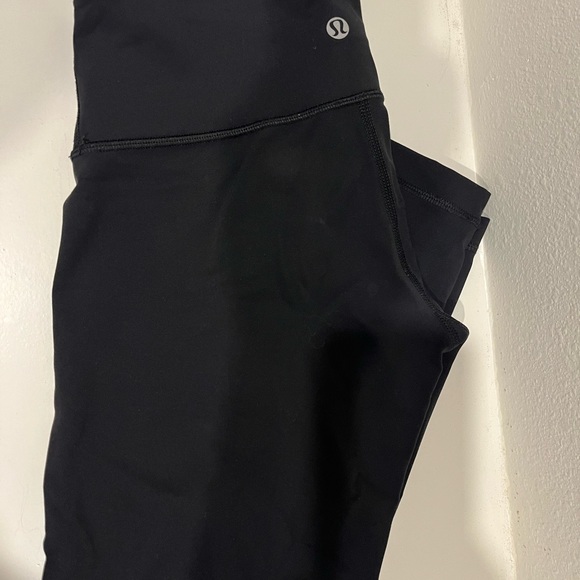 Lululemon Capri legging - Picture 3 of 3